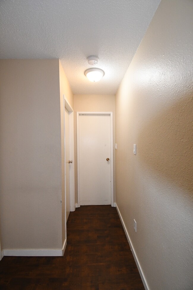 Building Photo - 4280 Quentin Ave