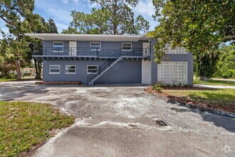 Building Photo - 315 Bayview St