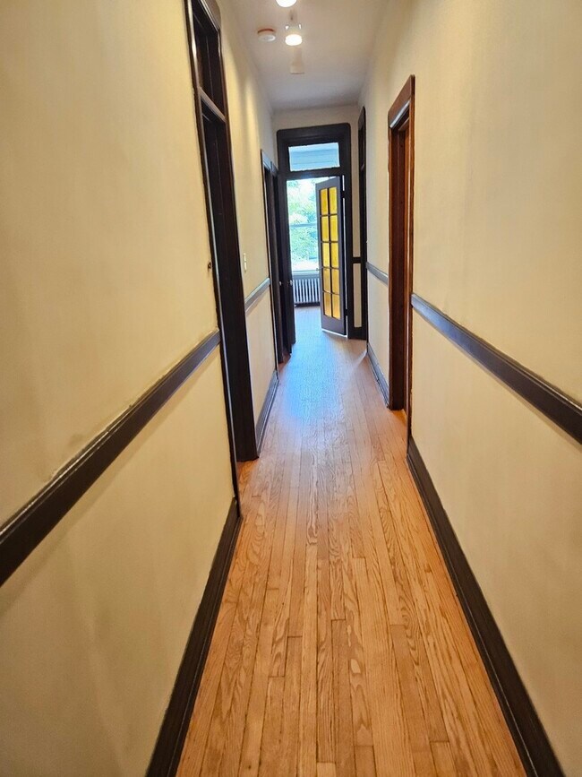 Foto del edificio - 4751 S Forrestville Ave