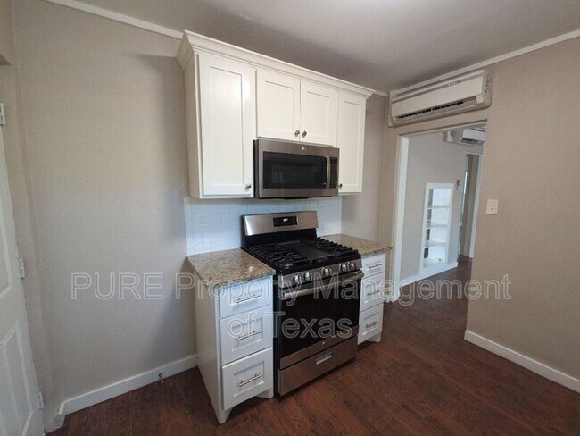 Foto del edificio - 1409 Kirkwood Rd