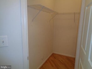 Building Photo - 5444 Glenthorne Ct