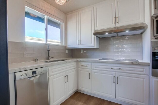 Building Photo - 2662 Cowley Way
