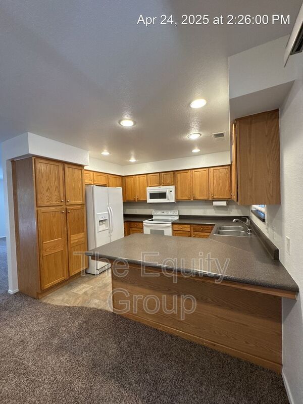 Foto del edificio - 1827 E Cambridge Ct
