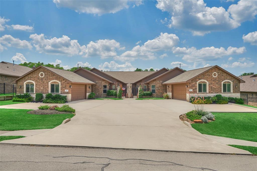 103 Bessie Price Owen Dr, Montgomery, TX 77356 Condo for Rent in