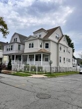 Building Photo - 498 Norwood St