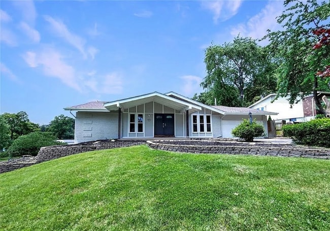 Foto del edificio - 1631 Fairhills Dr