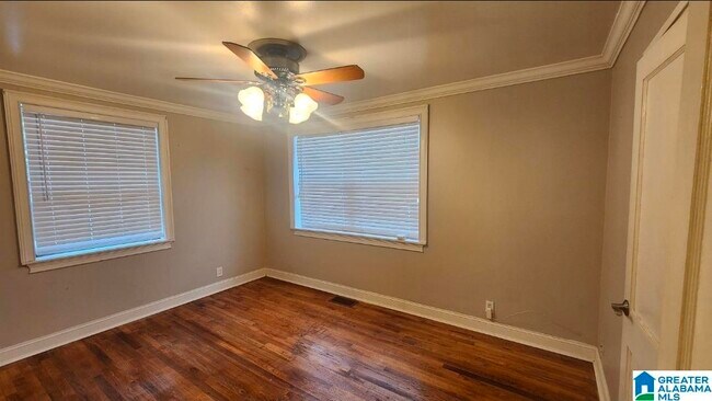 Foto del edificio - 361 Roebuck Dr