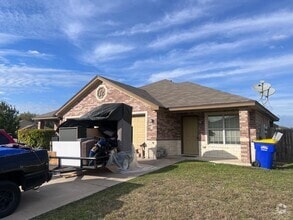Building Photo - 202 Coby Dr