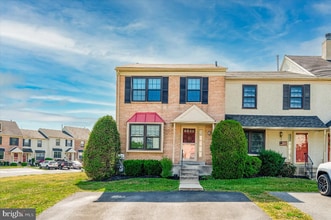 Building Photo - 111 Bradbury Rd Building Photo - 111 Bradbury Rd