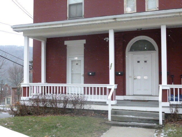 Primary Photo - 201 2nd St