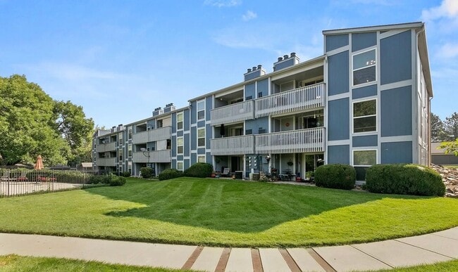 Building Photo - 7307 S Xenia Cir