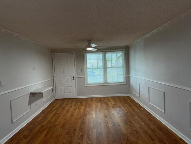 Building Photo - 4307 E Michigan St