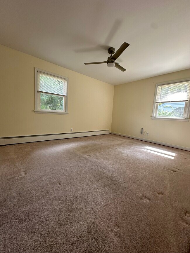 Primary bedroom - 2317 Francine Rd