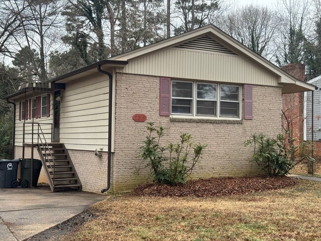 Building Photo - 3 Bedroom Home with a Basement