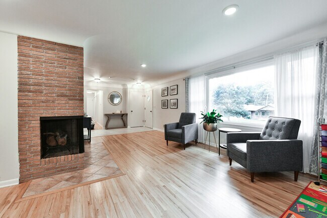 Building Photo - 2828 Bridgeford Rd