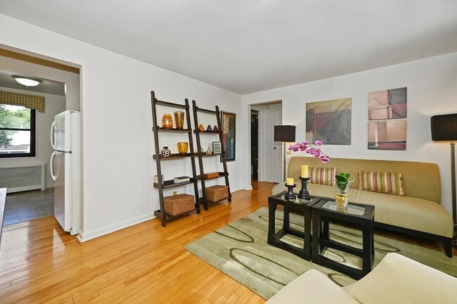 Building Photo - Brookchester Apartments