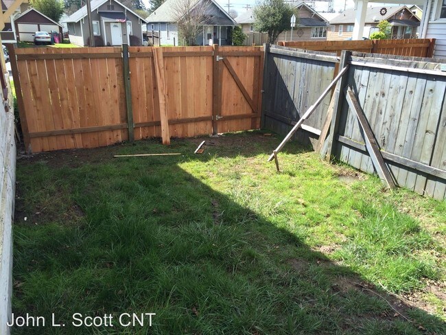 Foto del edificio - 3 br, 2 bath House - 480 Cascade Ave.