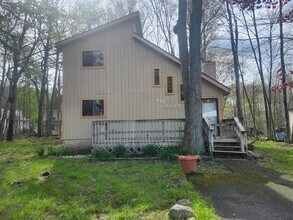 Building Photo - 940 Country Pl Dr