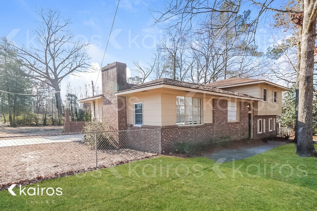 Building Photo - 6537 Saint Louis St.