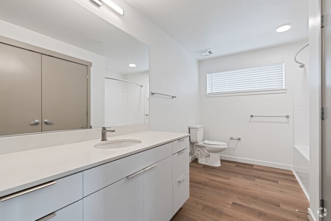 The Grandview - Second Bathroom - Kinect at Southport