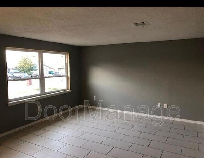 Foto del edificio - 12411 SW 2nd St