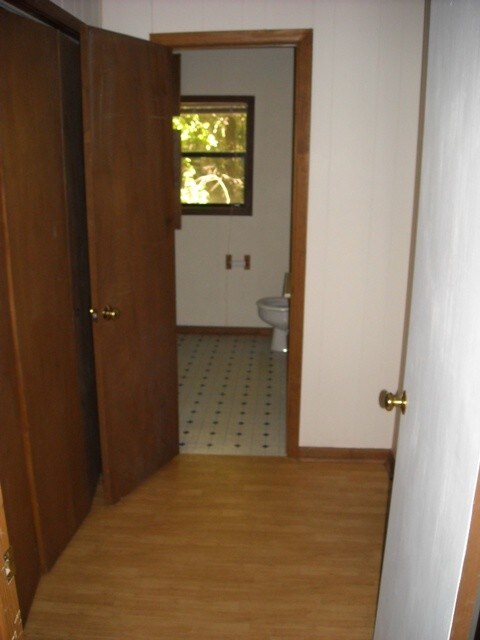 Building Photo - 206 McBride Rd