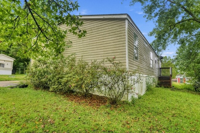 Building Photo - 100 Moonshadow Rdg