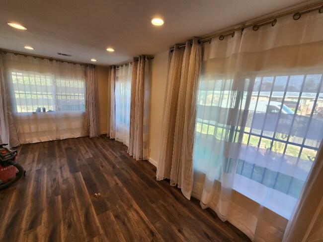 Foto del edificio - 1364 Belle St