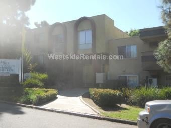 Primary Photo - 3860 Helix St