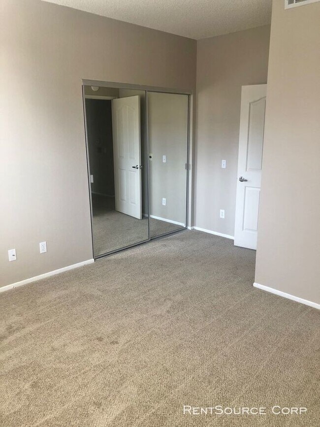 Foto del edificio - 2811 W Ave K 12