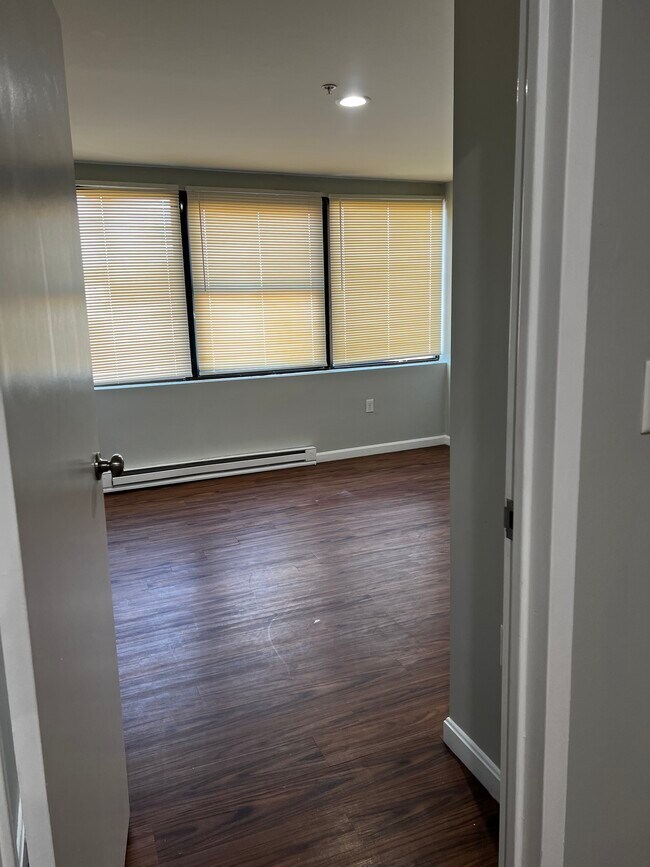 Bedroom - 170 Union St