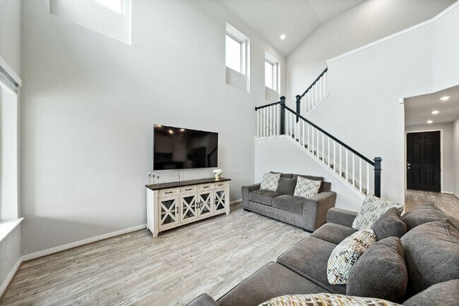 Foto del edificio - Rental Home w/ a POOL!!!