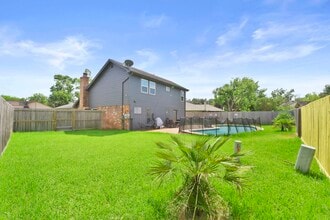 Building Photo - 707 Land Grant Dr