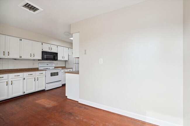 Building Photo - 316 F St