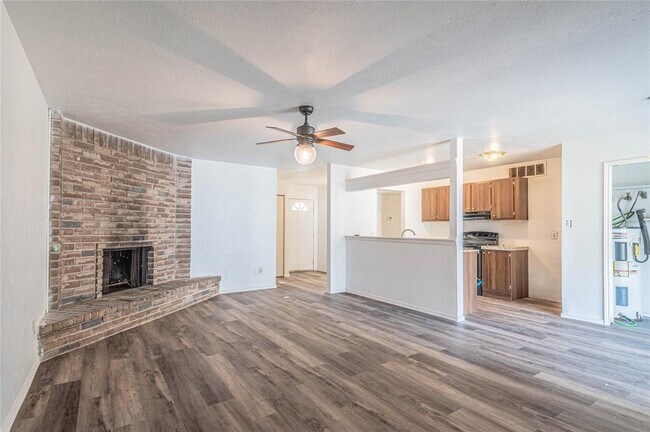 Building Photo - 22739 Melham Ln