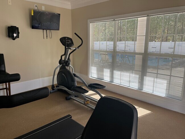 Foto del edificio - Skyline Trace Apartments