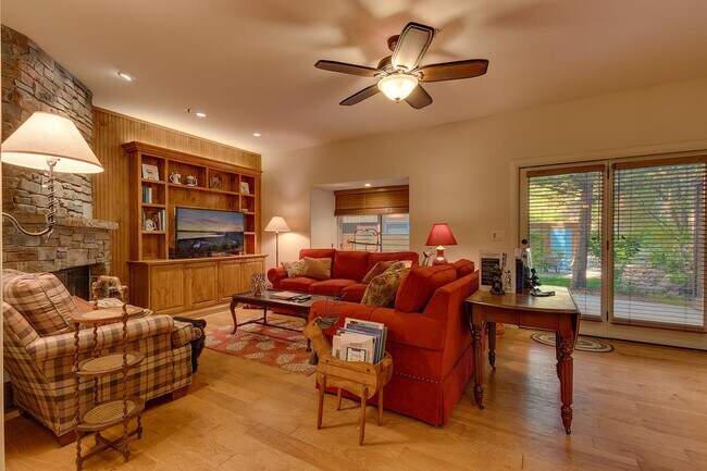 Foto del edificio - Incline Village Condominium:  2 Bedrooms, 2.5 Bathrooms, Low Elevation