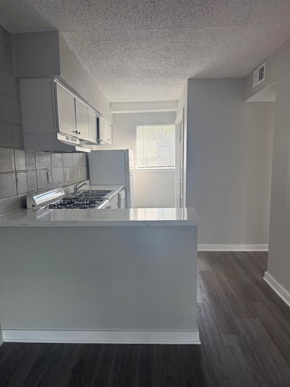 Foto del edificio - 311 E 31st St