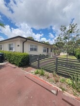 Building Photo - 1052 SW 79th Ave