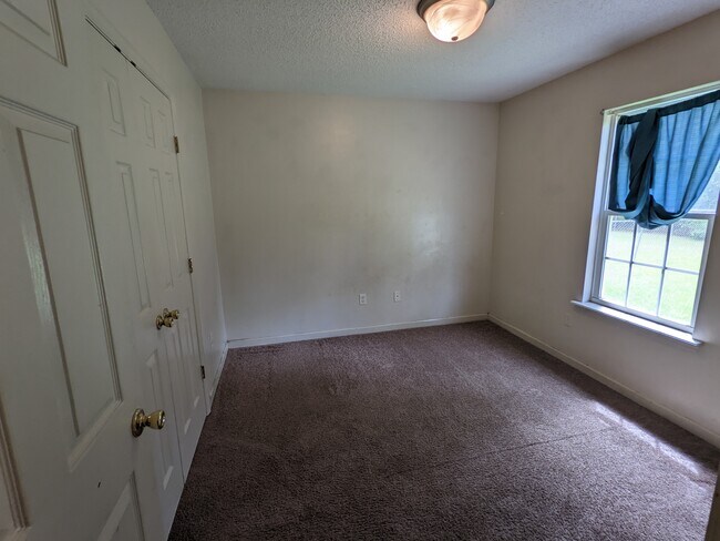 Foto del edificio - 3960 Rodnor Forest Ln