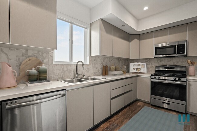 Full-Size Kitchen with Energy-Effcient Appliances and Ample Cabinet Storage - Fox Eight by Wiseman