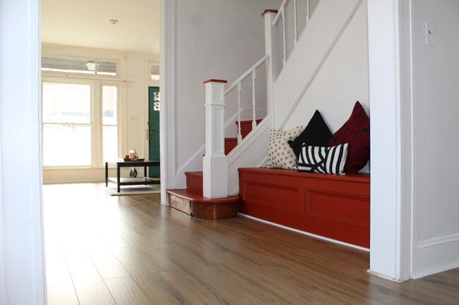 Hallway - 812 Belgian Ave