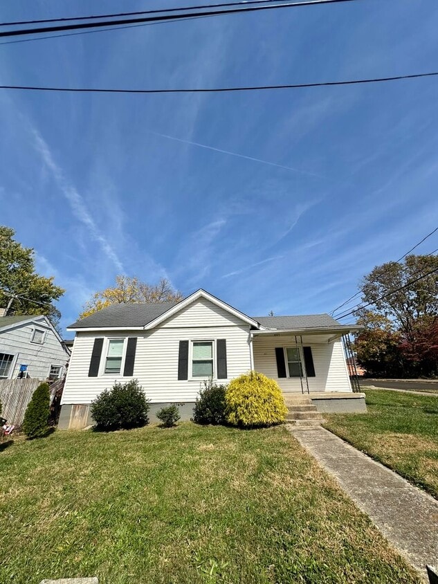 Photo - 601 Addison Avenue