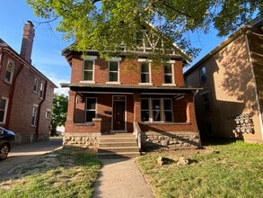 Building Photo - 211 E 16th Ave