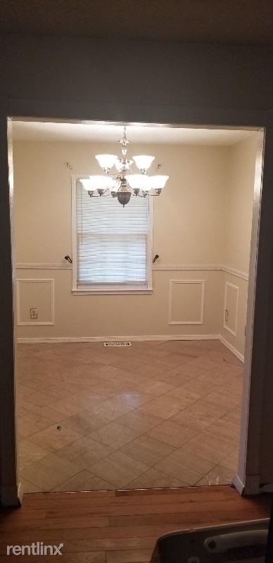 Building Photo - 4 br, 2 bath House - 775 University Drive