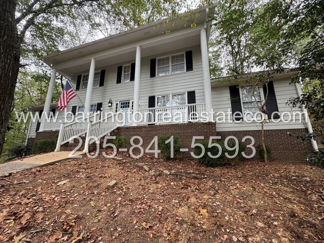 Building Photo - Hoover