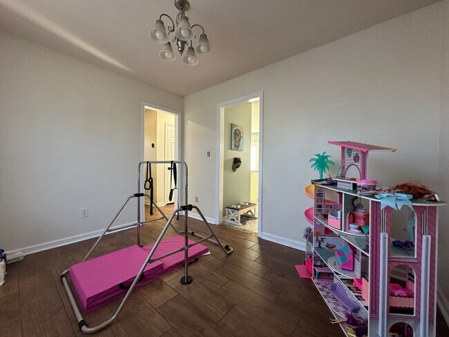 Foto del edificio - 101 Spain Dr