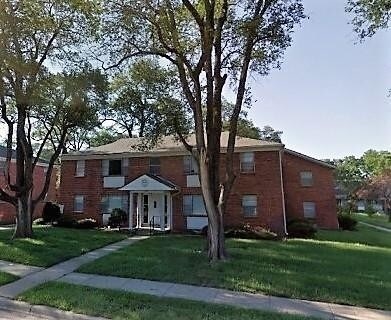 Primary Photo - 1332 E 89th St
