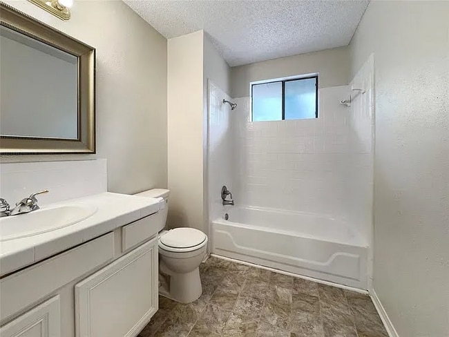 Building Photo - 11688 Woodbuck Trail