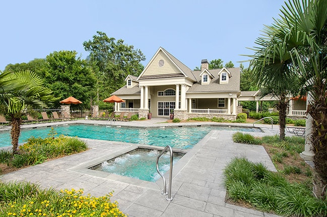Building Photo - Greystone Falls